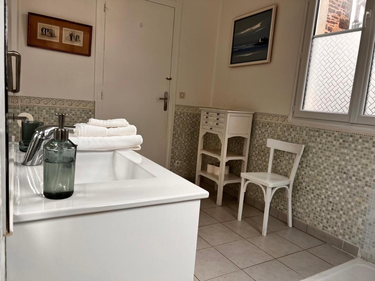 Le Manoir De La Cane Montfort-sur-Meu Экстерьер фото